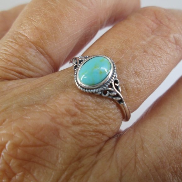 Turquoise Ring>925 Sterling Silver ring,Genuine Turquoise Ring,Dainty Turquoise - Picture 2 of 6
